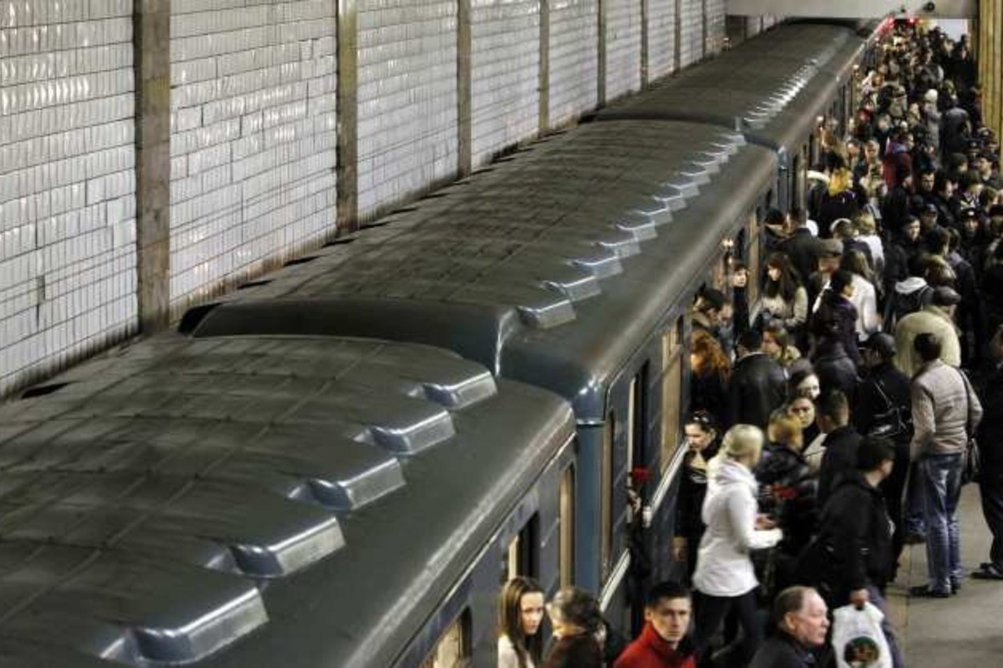 Sprogimai Maskvos metro nusinešė 40 žmonių gyvybes.