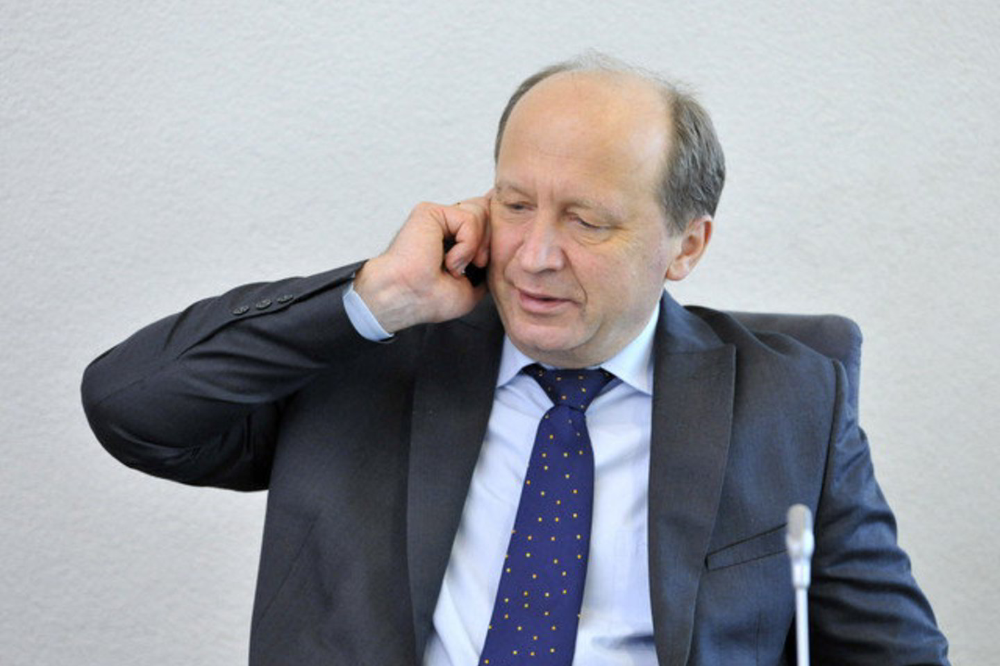 Opozicijos atstovai po susitikimo su premjeru teigė turintys pasiūlymų dėl kompensacijų žydams termino.