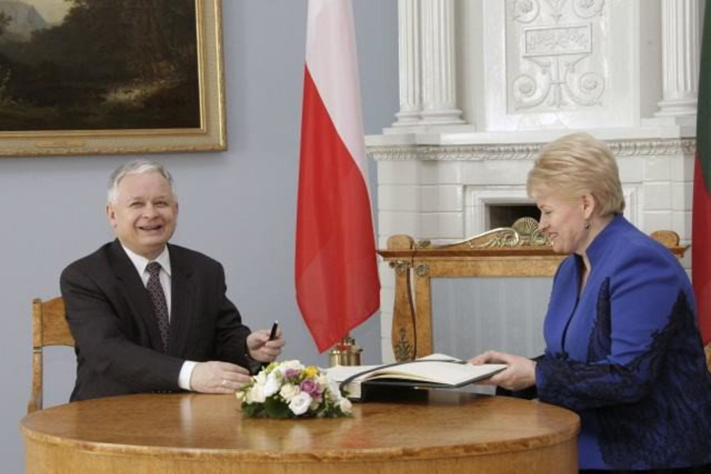 Lietuvos ir Lenkijos santykiai pasiekė dugną, rašo lenkų spauda.