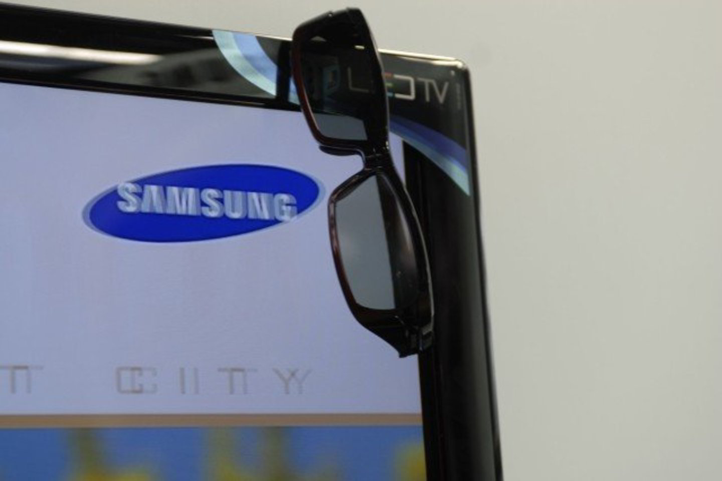 „Samsung LED 3D“ televizoriaus kaina - nuo 6000 litų.