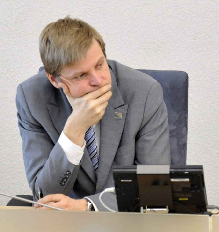 Teisingumo ministro R.Šimašiaus teigimu, dabartinėje sistemoje išties yra nemažai trūkumų, tad ji privalo būti keičiama.