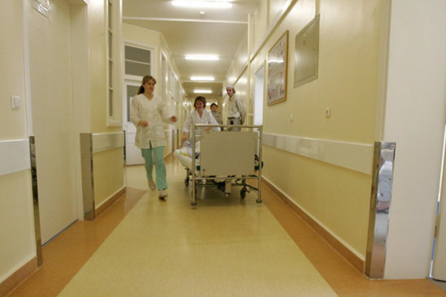 Gydymo įstaigos, pradėjusios diegti elektroninę pažymų tvarkymo sistemą (EPTS), susidūrė su trikdžiais.