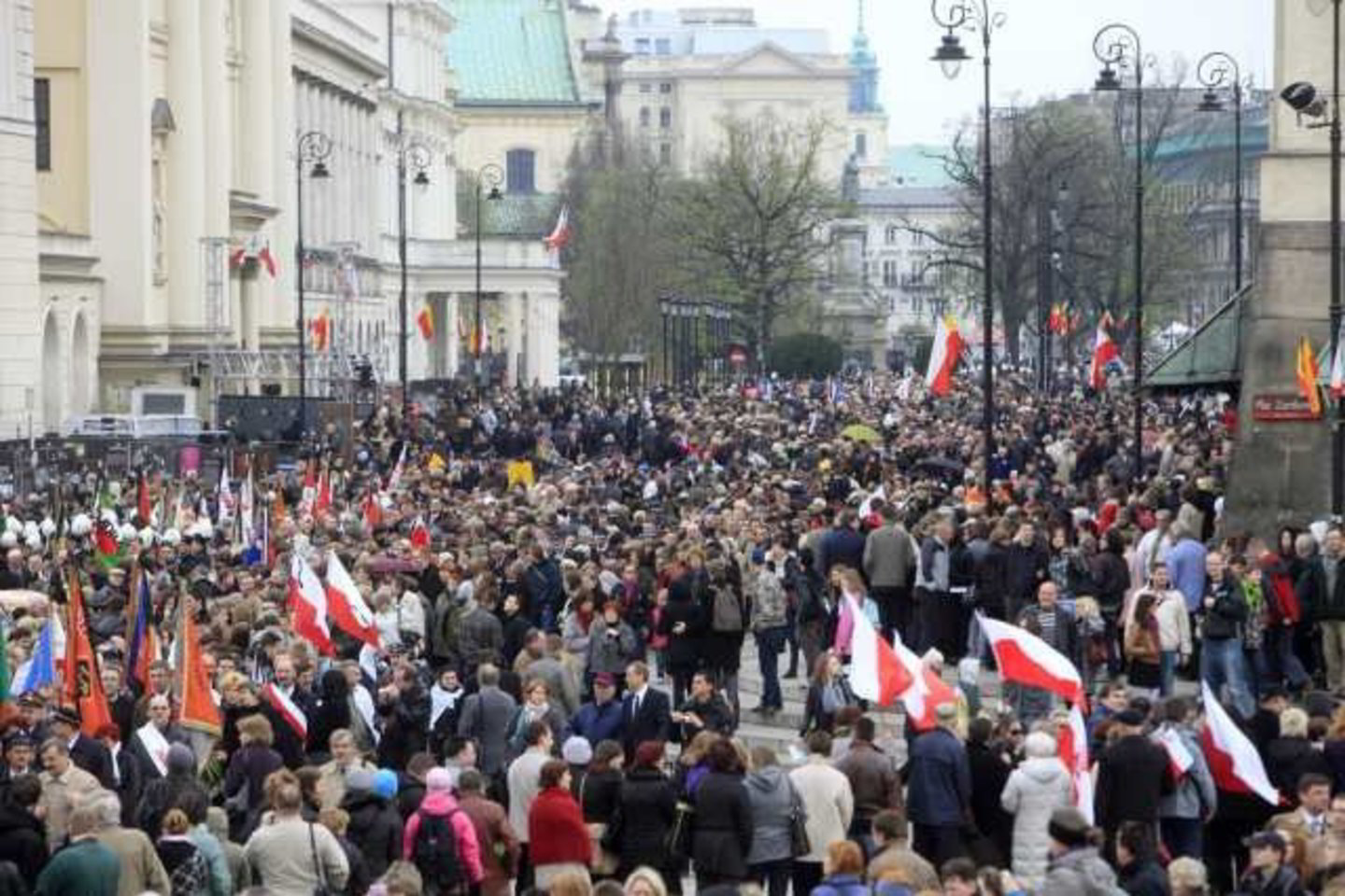Apie situaciją Lenkijoje papasakos ambasadorius Lietuvoje Januszas Skolimowskis.