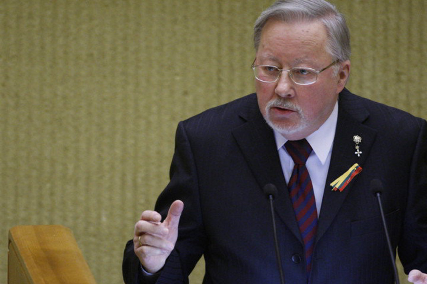 V.Landsbergis taip pat pabrėžė, kad kai praktikuojami dirbtiniai abortai, rūpestis tik fizine moterų sveikata yra nepakankamas.