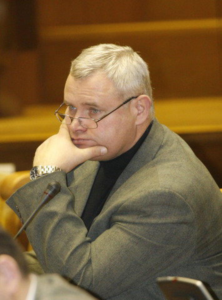 Sprendžiant tiesioginių merų rinkimų klausimą „kojomis balsavo“ ir klaipėdietis Vytautas Grubliauskas, Liberalų sąjūdžio atstovas.