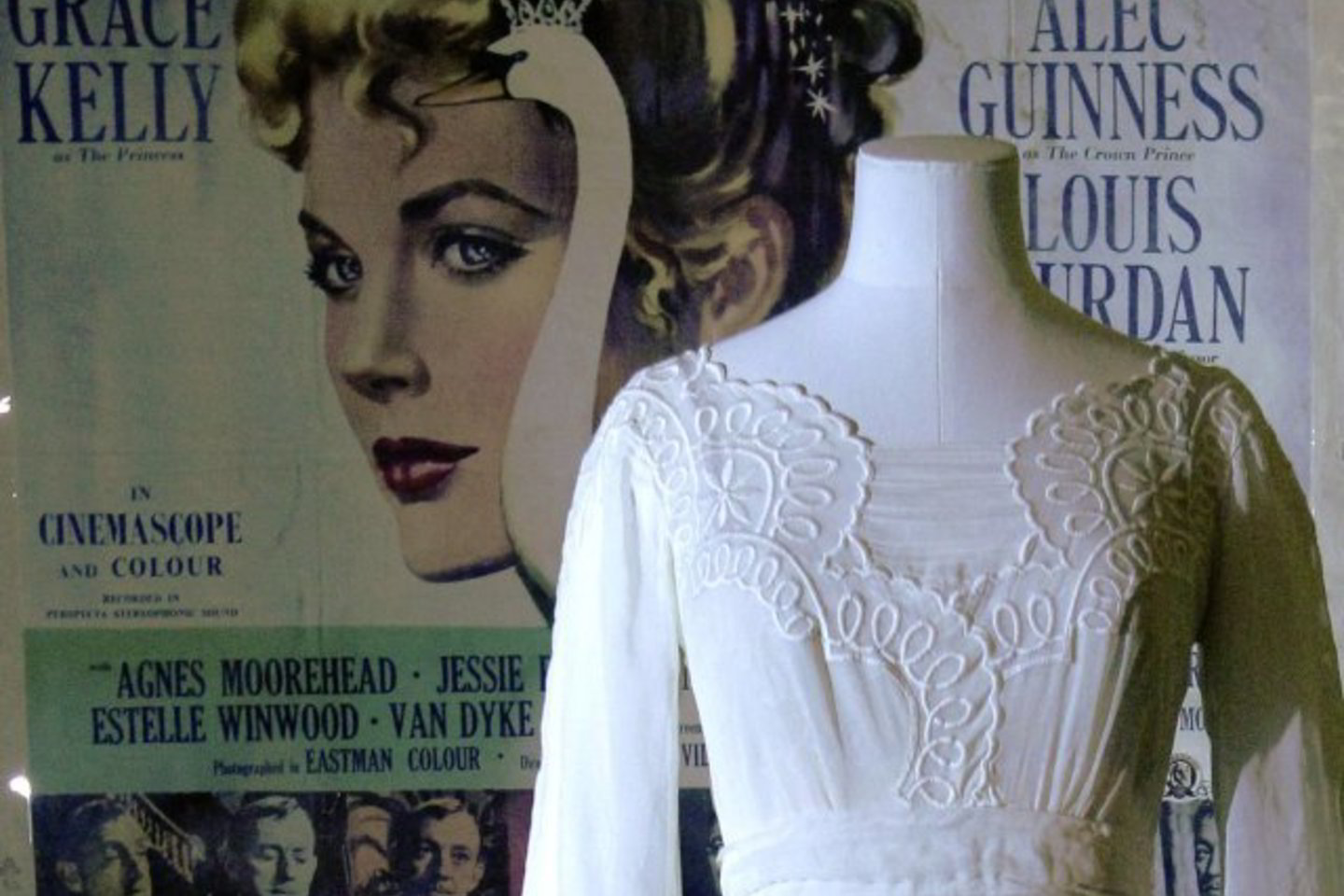 Suknelė, kurią Grace Kelly vilkėjo filme "Gulbė".