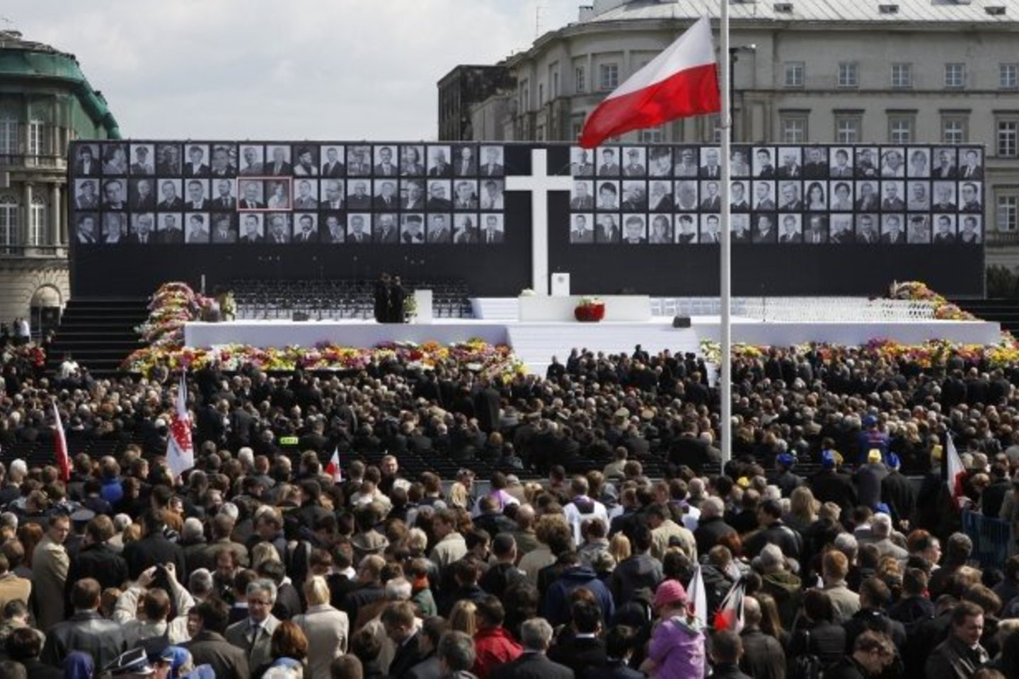 Ceremoniją stebi milijonai žmonių.