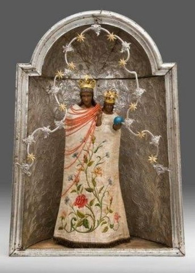 Rengiamųjų skulptūrų tradicija Europoje žinoma nuo XVI a. antrosios pusės.