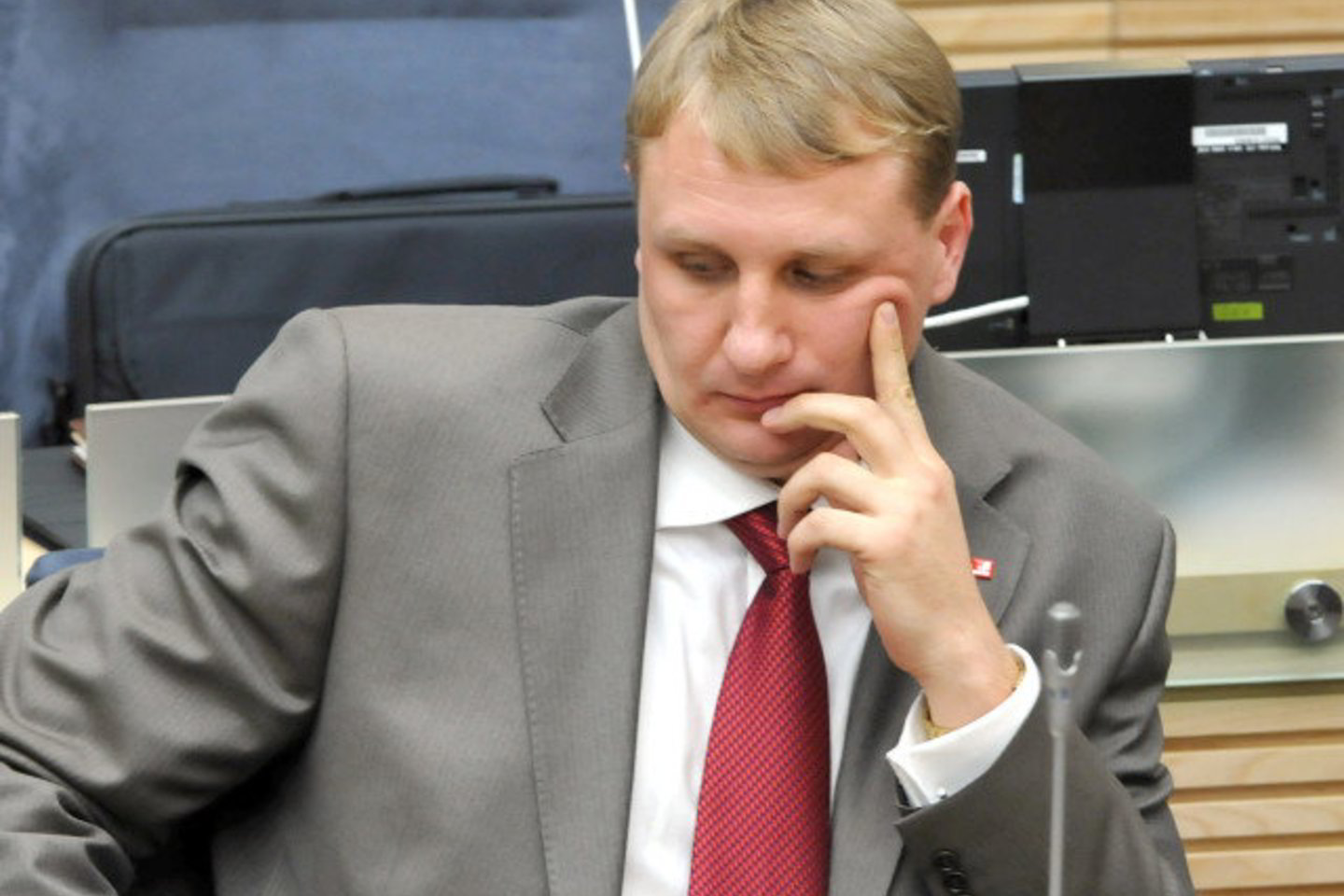A.Šedžius antradienį BNS sakė rengsiąs ir Konstitucijos pataisos projektą, jeigu jo iniciatyvą palaikys daugiau Seimo narių.