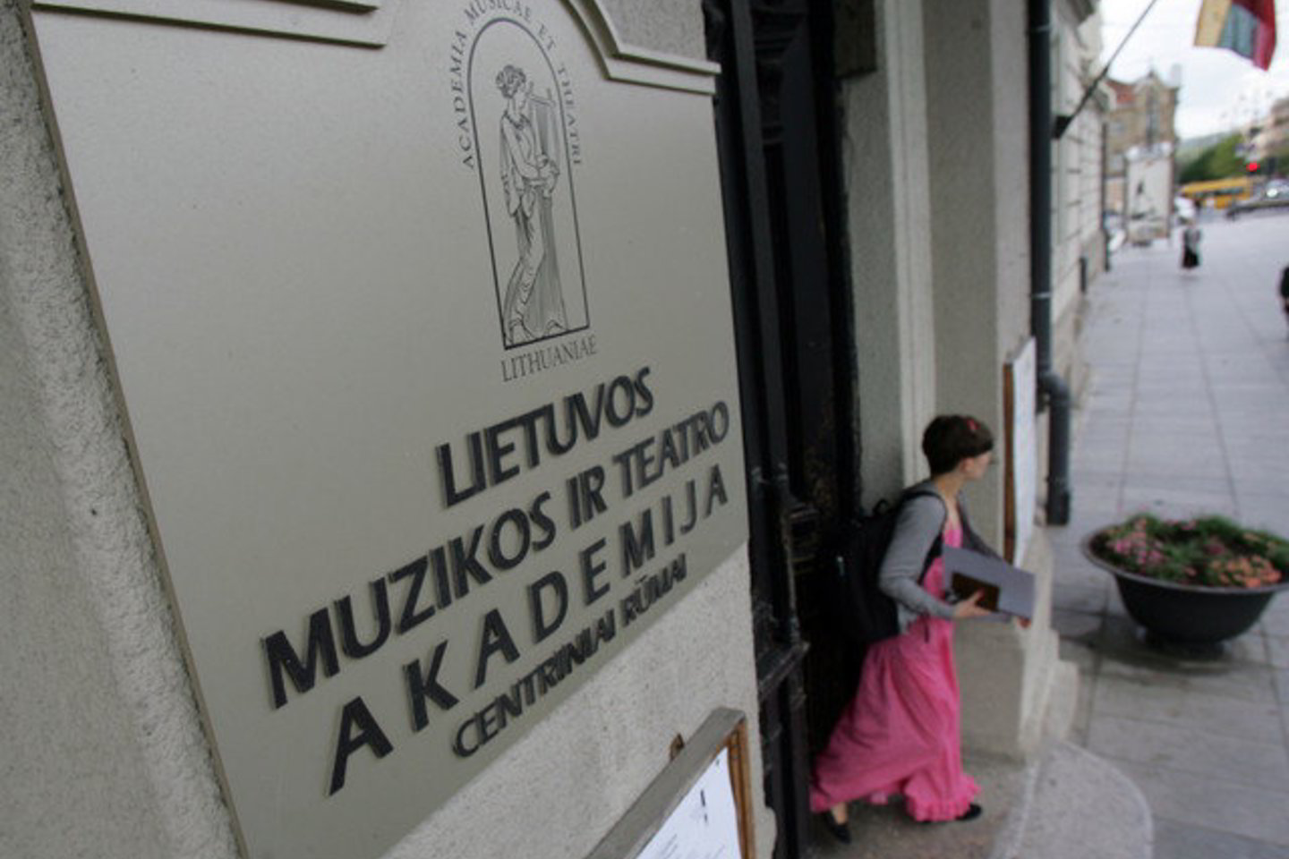 Numatoma, kad šiais metais iš viso valstybė finansuos 860 menų studijų pirmakursių.