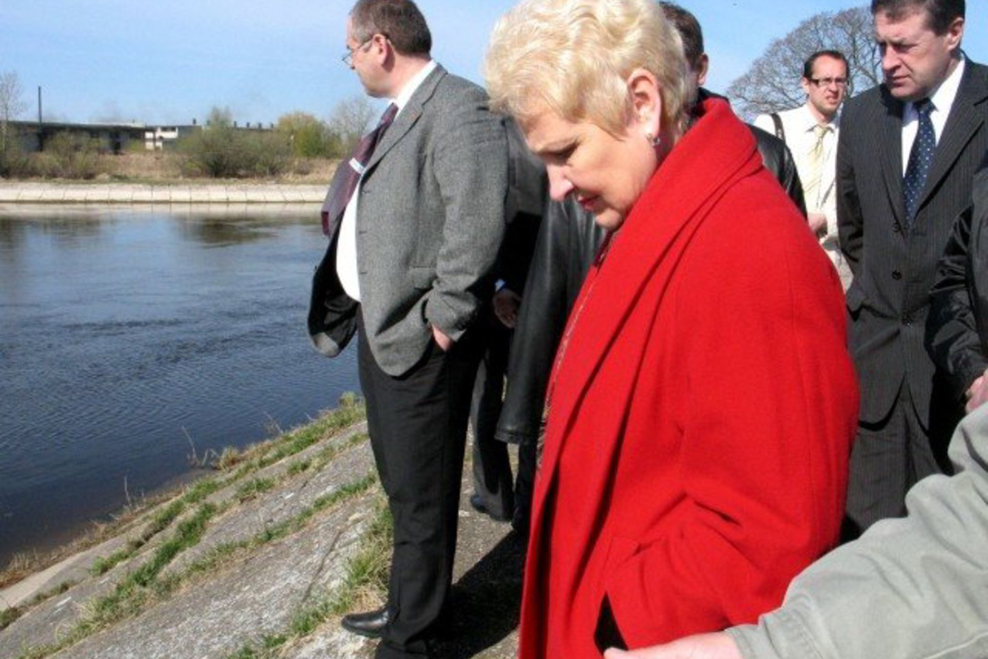 I.Degutienei teko klausyti Seimo nario A.Endzino (kairėje) ir mero V.Pozingio priešgyniavimų.