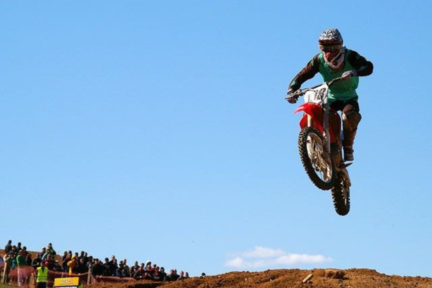 V.Bučas (starto numeris -- 198) EMX-Open klasėje užėmė trečiąją vietą.
