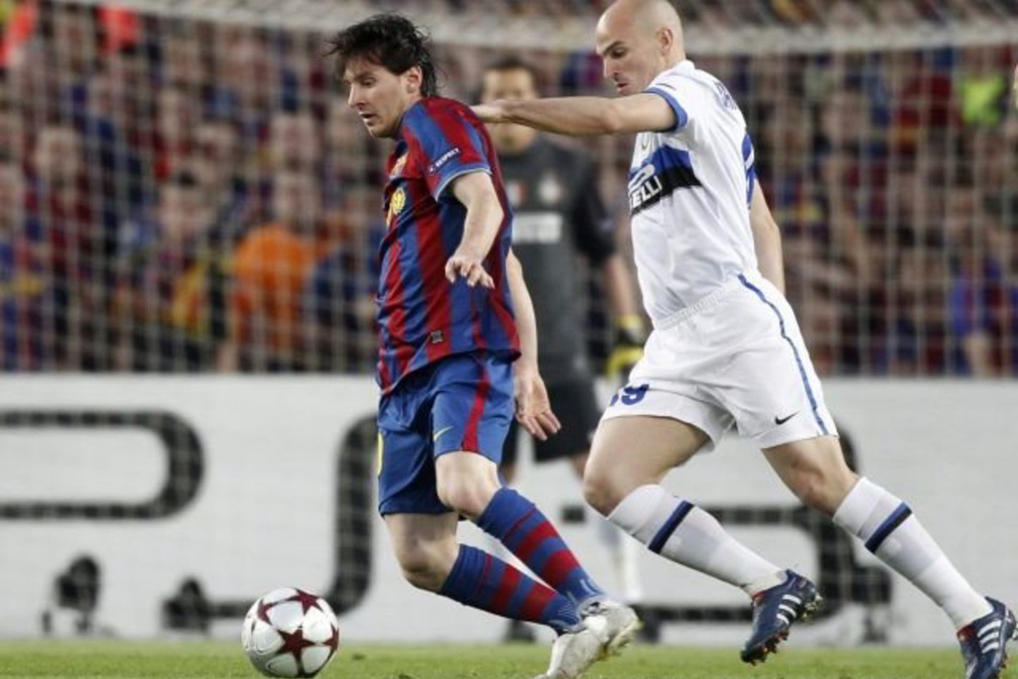 "Barcelona" atakų lyderiui L.Messi (kairėje) nepavyko pelnyti įvarčio.