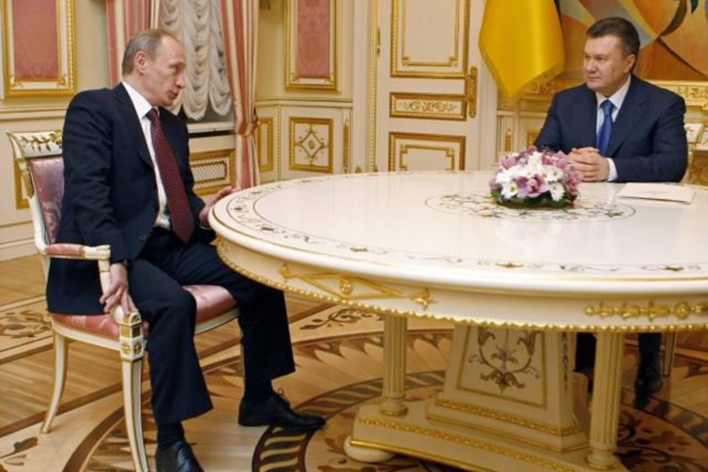 Kam reikalingas tarpininkas negalėjo paaiškinti nei Rusija, nei Ukraina.
