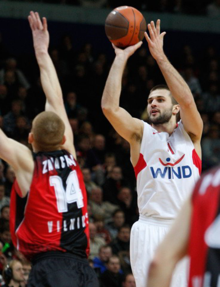 Tokio puolimo, kokį parodė L.Kleiza ir jo komandos draugai iš Pirėjo „Olympiakos“, Graikijos krepšinyje dar niekas nebuvo matęs.