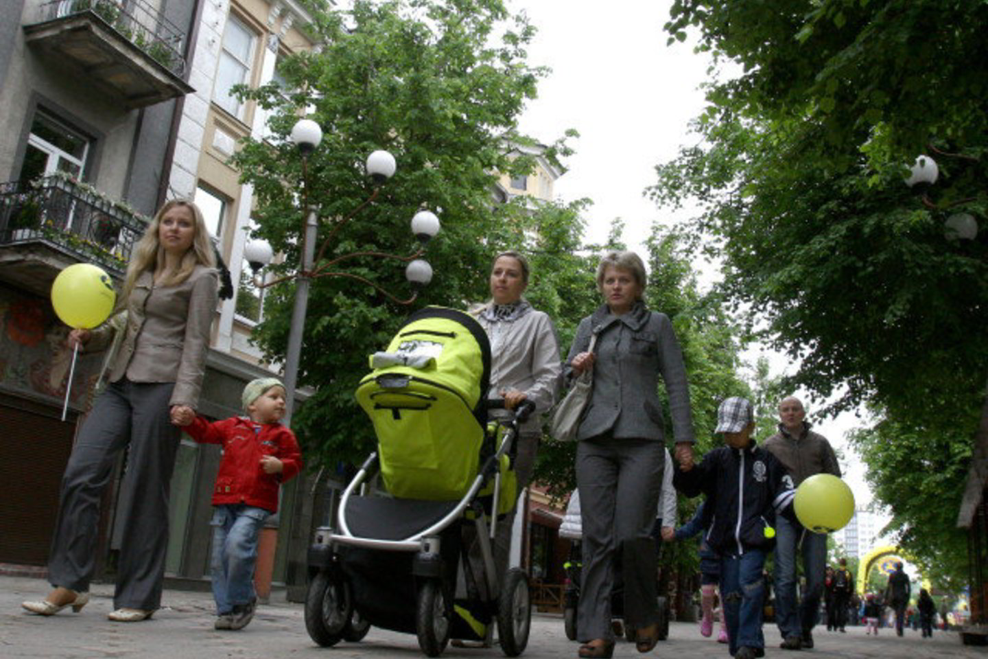 Per pastaruosius metus kūdikio susilaukusios šeimos buvo pakviestos į tradicinę Tarptautinės vaikų gynimo dienos šventę.