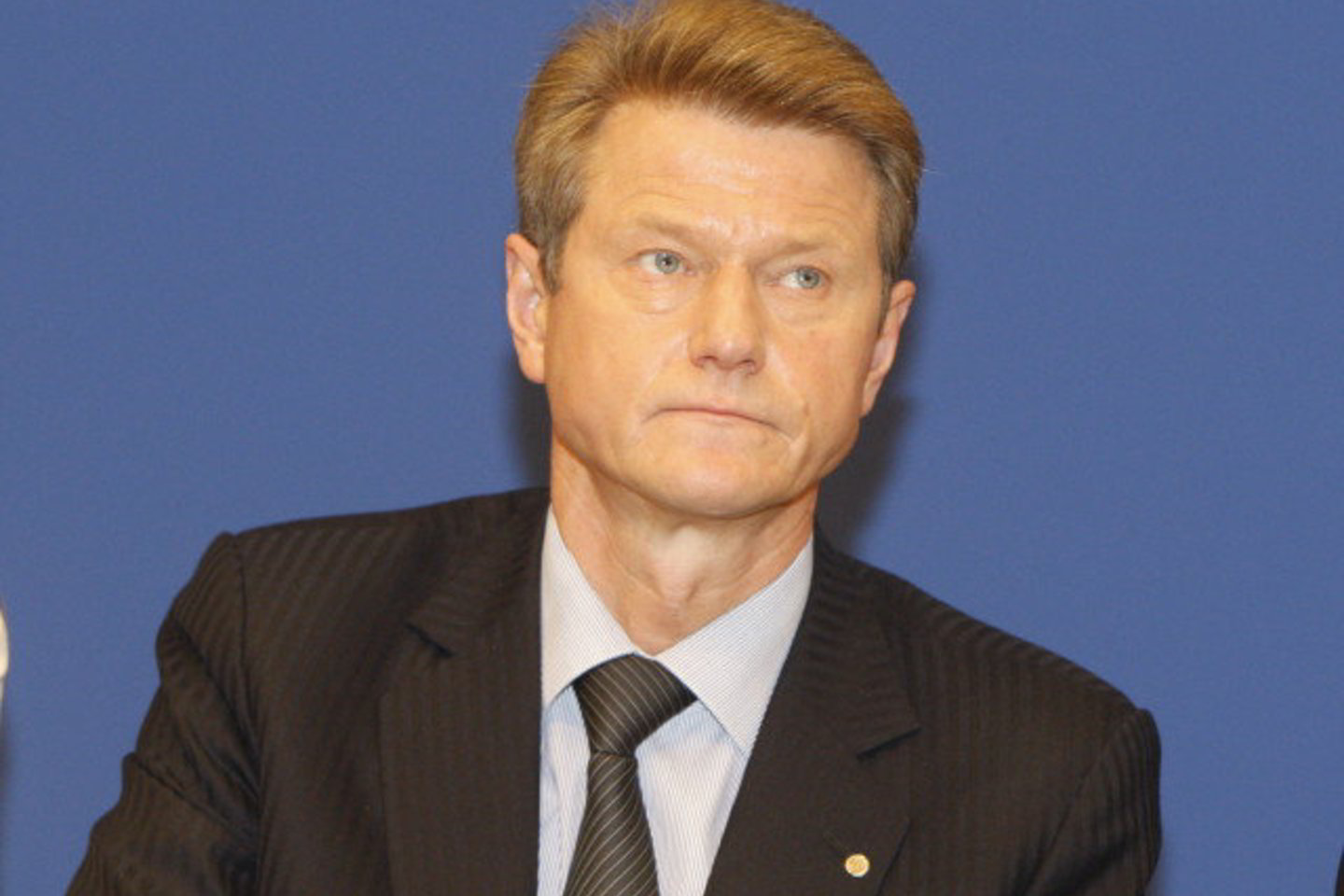 R.Paksas iš prezidento pareigų atstatydintas 2004 metų balandį.