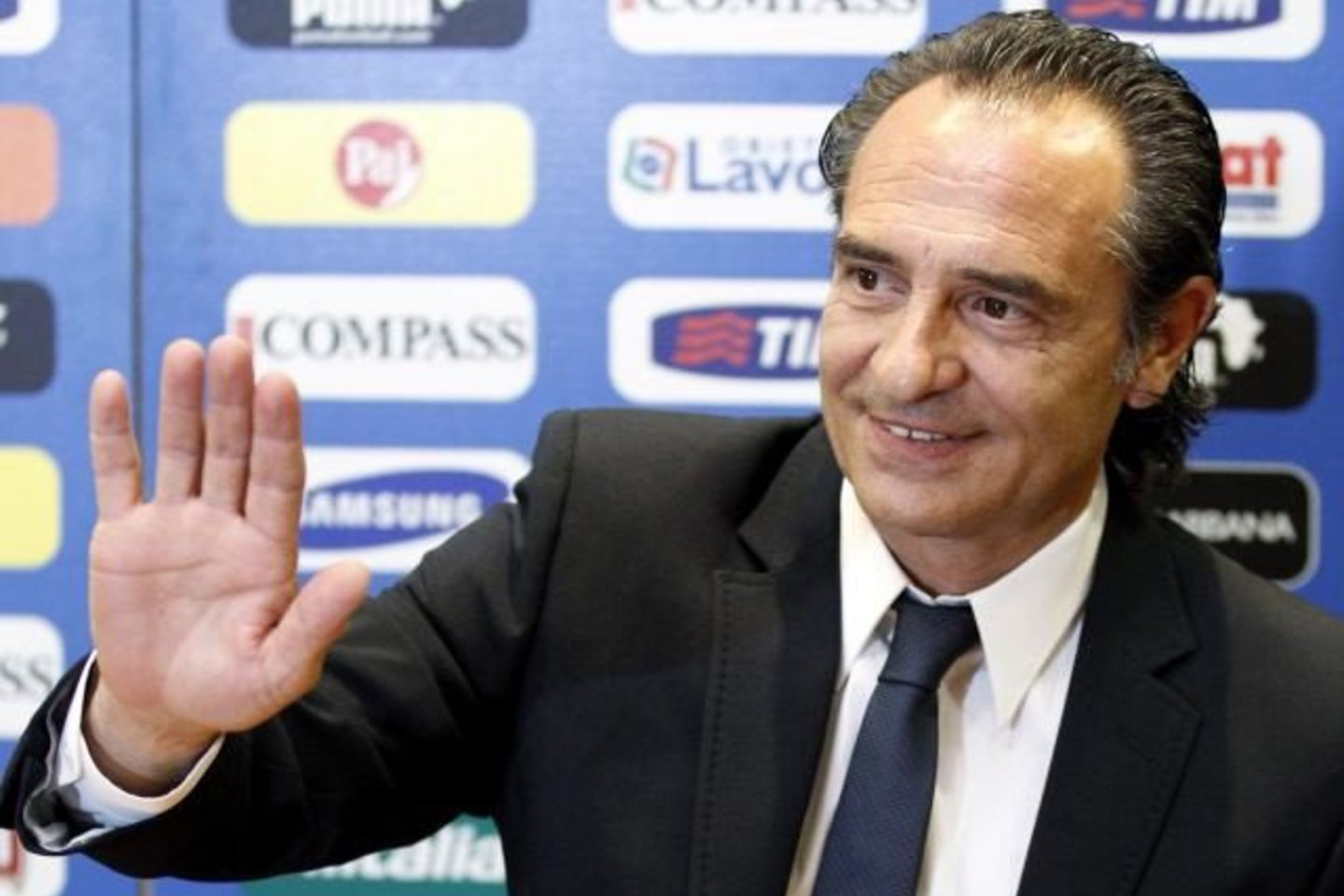 C.Prandelli su Italijos futbolo federacija pasirašė ketverių metų sutartį.