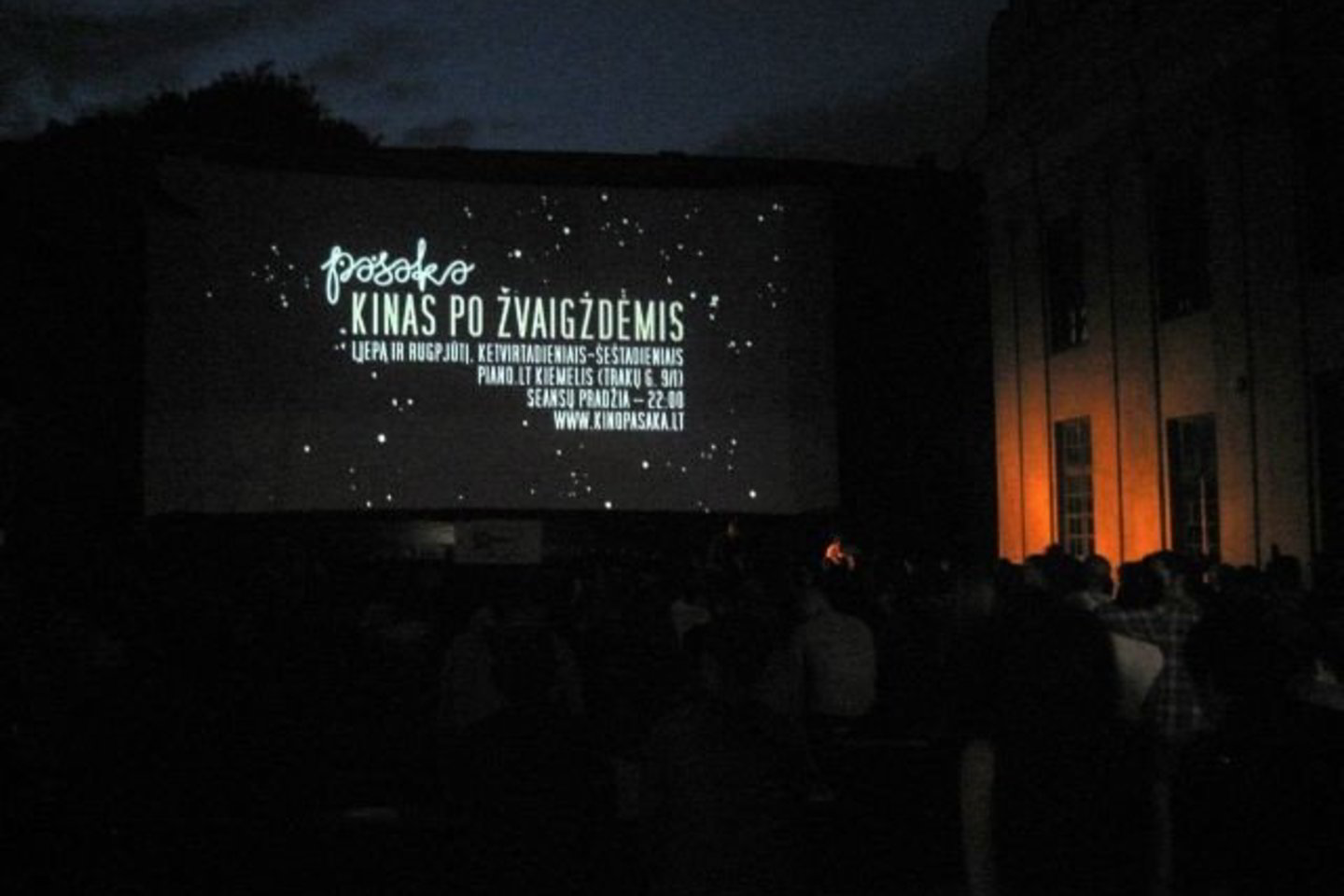 Prieš kino seansą galima išbandyti įvairius žaidimus.