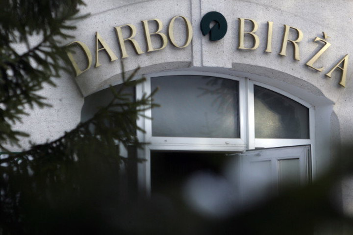 Per savaitę buvo daugiau registruota darbo pasiūlymų ir daugiau įdarbinta, taip pat beveik per pusę sumažėjo absolventų ir moksleivių registracija.