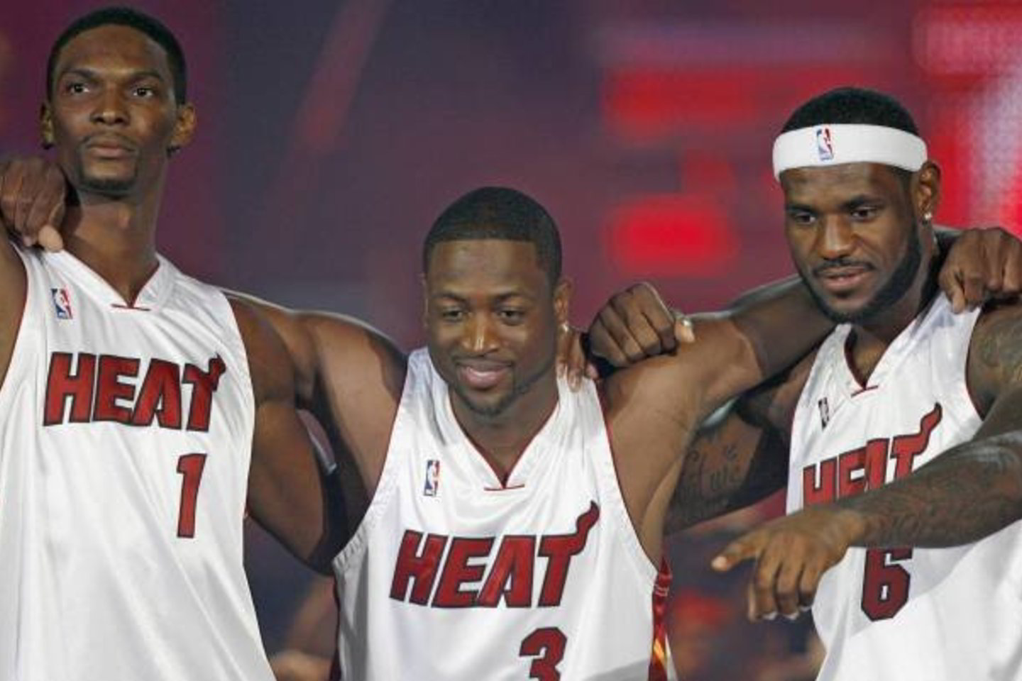 Žvaigždžių trijulė (iš kairės) Ch.Boshas, D.Wade'as ir L.Jamesas suteikia daug vilčių „Heat“ aistruoliams.