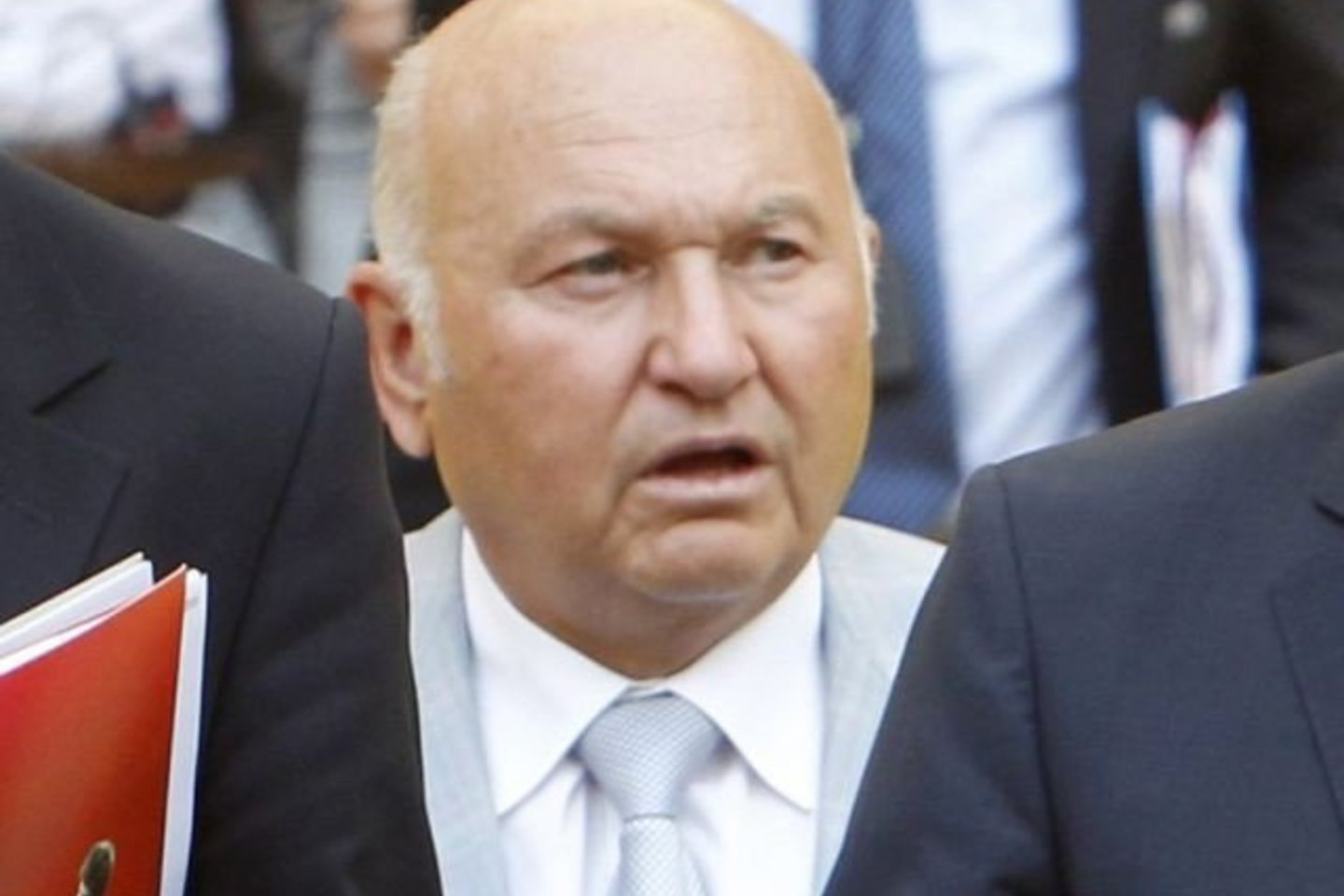 Mero, vadovaujančio Maskvai daugiau nei 18 metų, įgaliojimų laikas baigiasi 2011 metais.