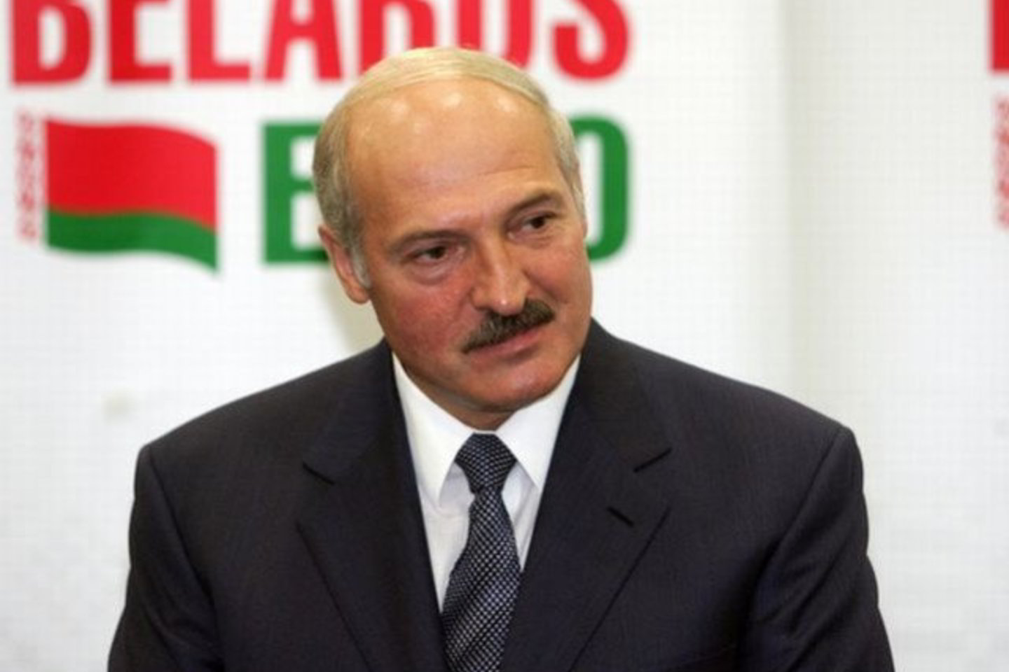 Autoritariškas A.Lukašenka, kuris šią šalį valdo nuo 1994 metų, davė suprasti, kad dalyvaus rinkimuose.