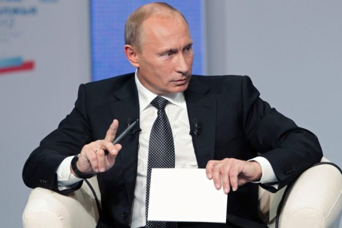 V.Putinas dar kartą įrodė, kad pagrindinės valdžios galios – jo rankose?