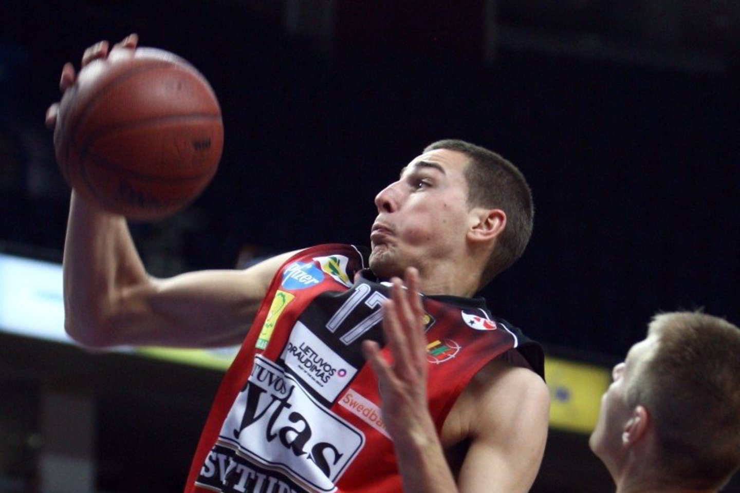Jonas Valančiūnas įmetė 16 taškų.