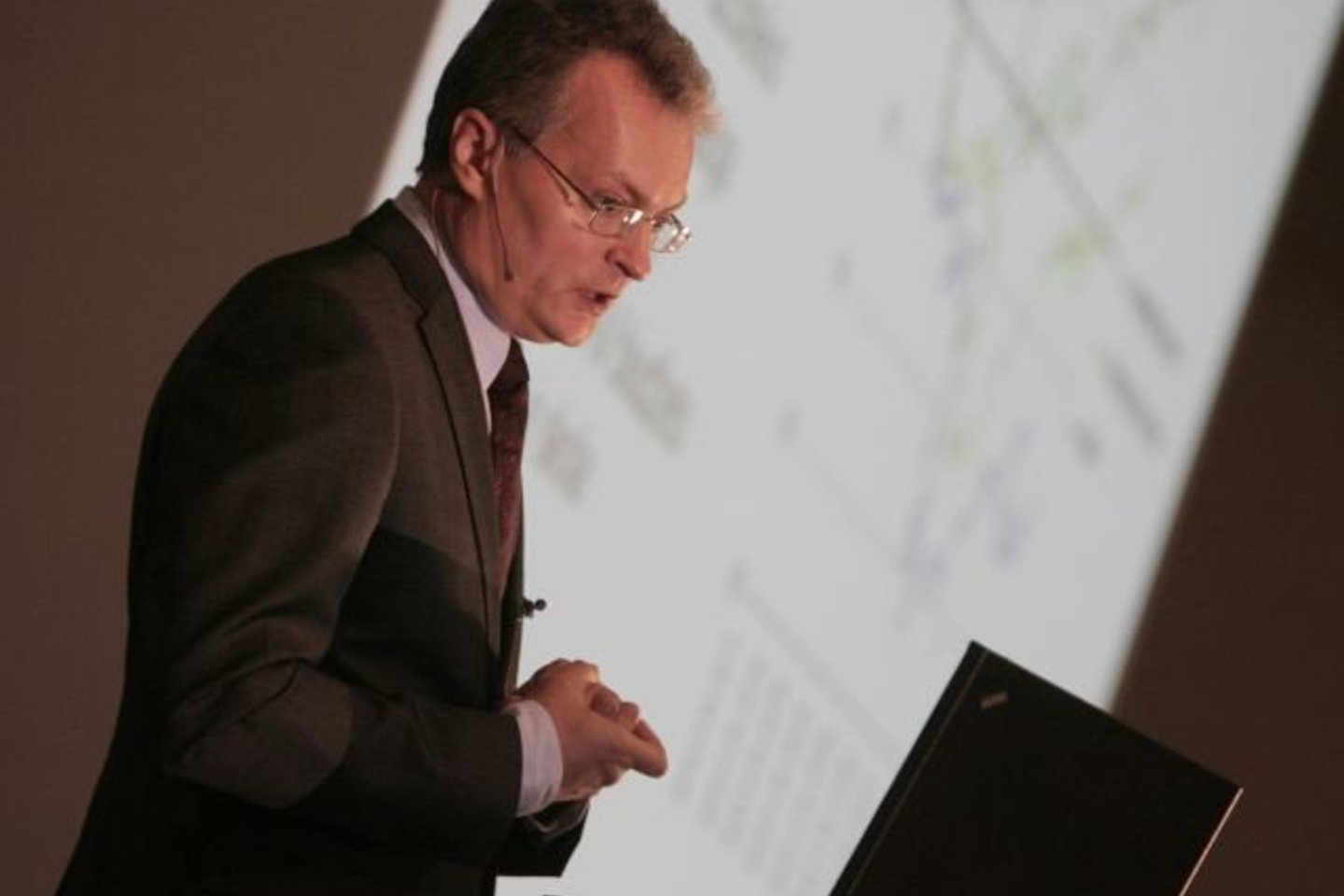 Infliacija, anot G..Nausėdos, neabejotinai susilpnins perkamąją galią.