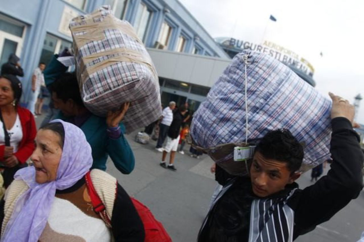 V.Reding praėjusią savaitę griežtai sukritikavo Prancūzijos vykdomą romų deportaciją ir prancūzų veiksmus palygino su nacių laikotarpiu.