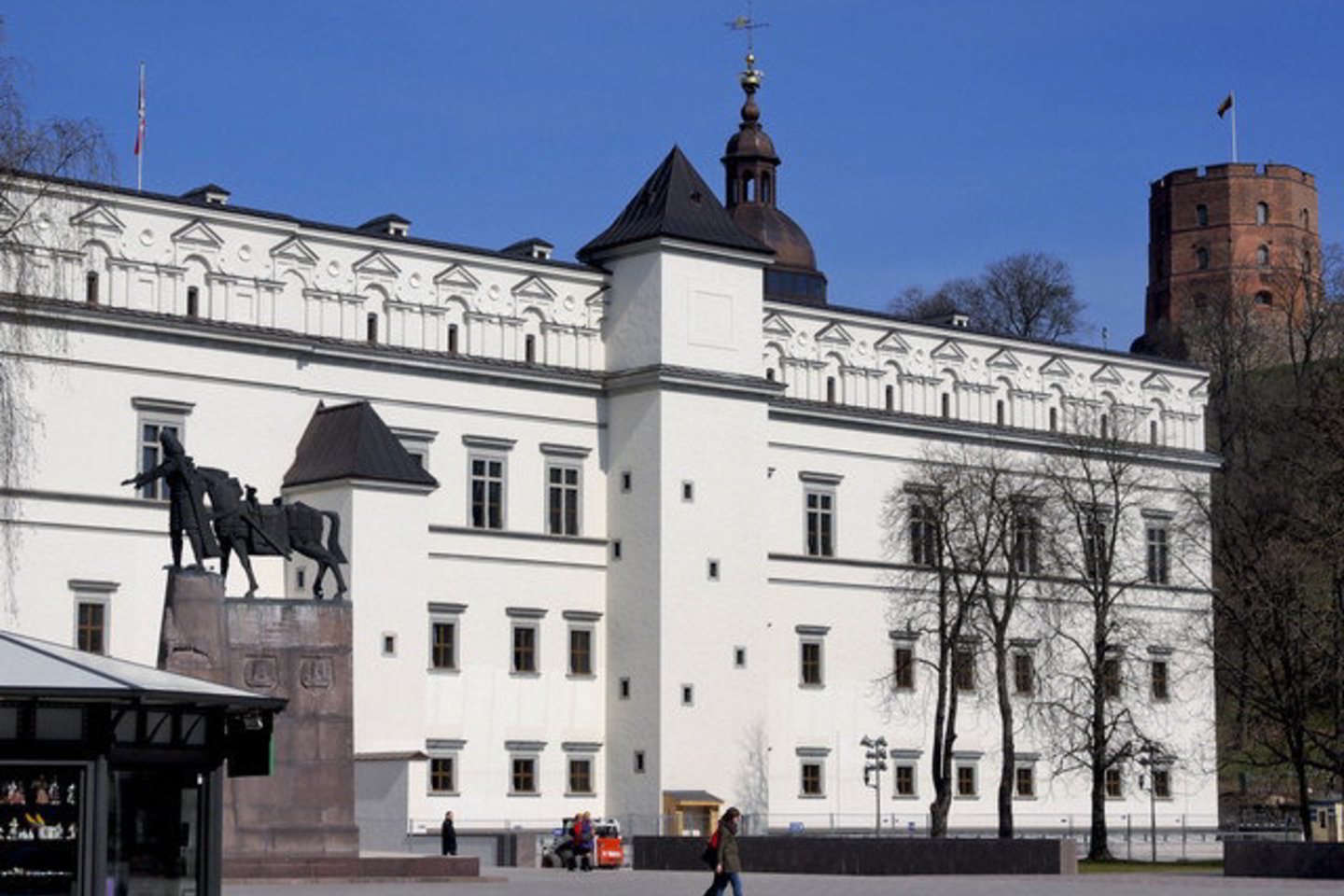 Nuo Valdovų rūmų atkūrimo pradžios 2000 m. iki pastarojo meto jau yra investuota 229 mln. litų