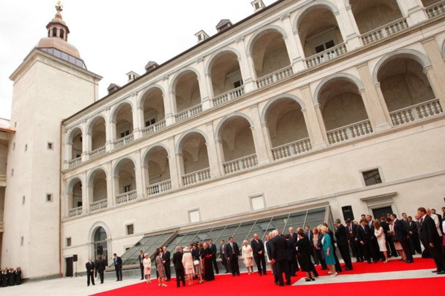 Statybininkai ir projektuotojai nedrįsta pasakyti, kiek reikėtų lėšų visam projektui baigti ir kada visi rūmai galėtų atverti duris lankytojams.
