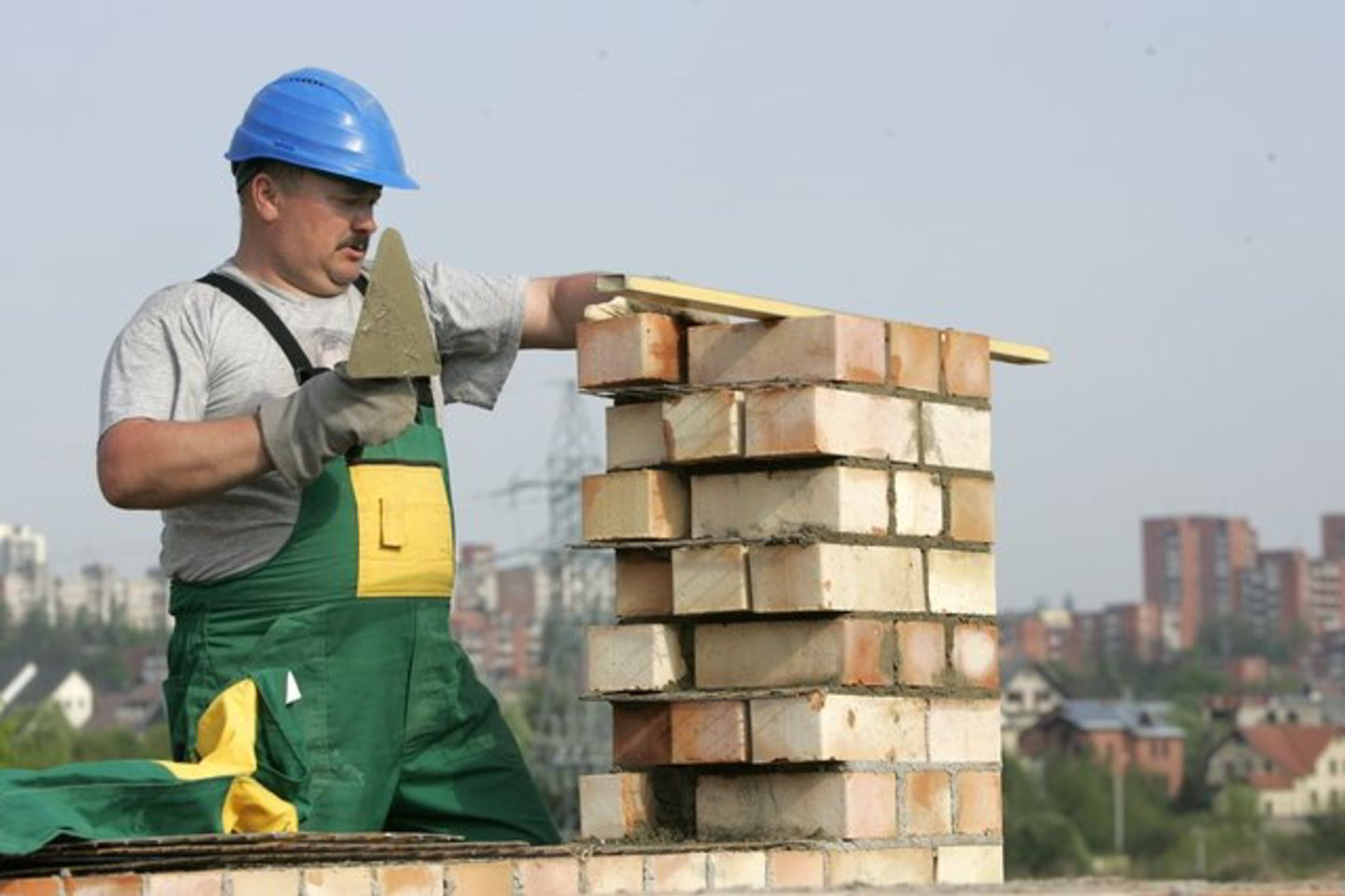 Butai daugiabučiuose gyvenamuosiuose namuose pigo mažiau.