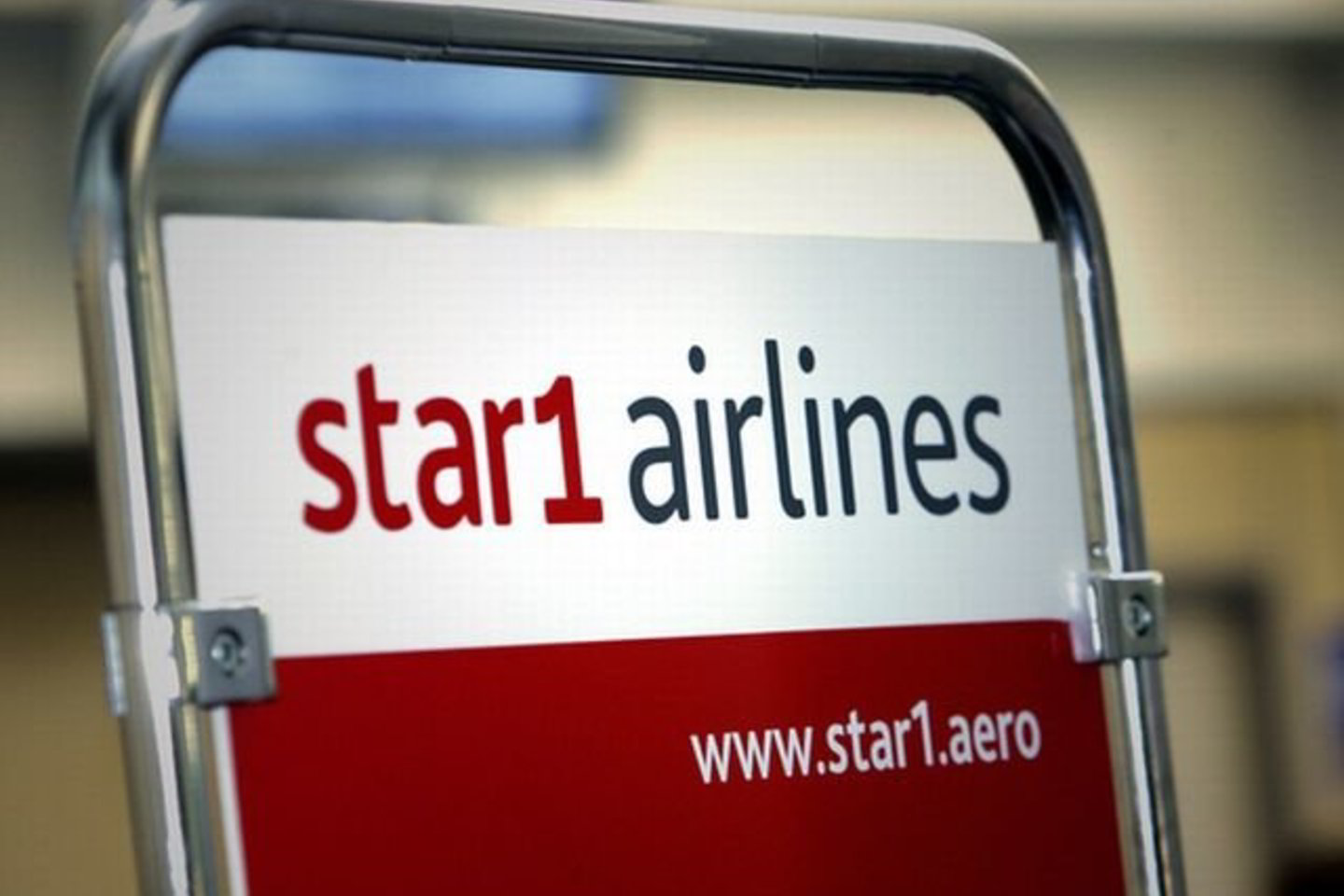 „Star1 Holidays“ savininkai valdo ir reguliariųjų skrydžių bendrovę „Star1 Airlines“.