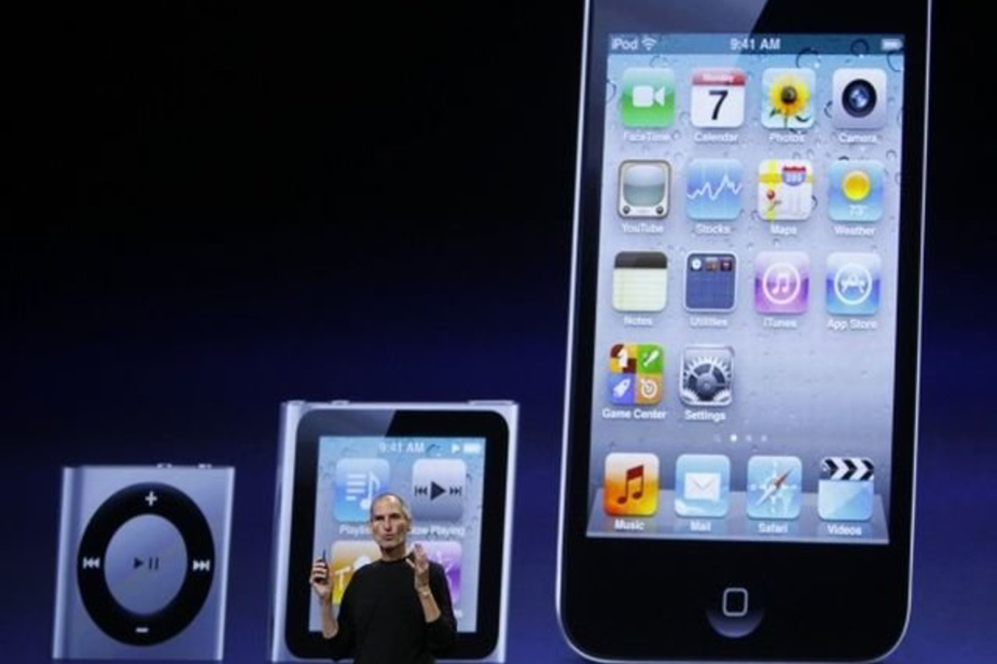 „Bloomberg“ apklaustų analitikų nuomone, per metus „Apple“ akcijų vertė gali šoktelėti iki 342,8 dolerio.