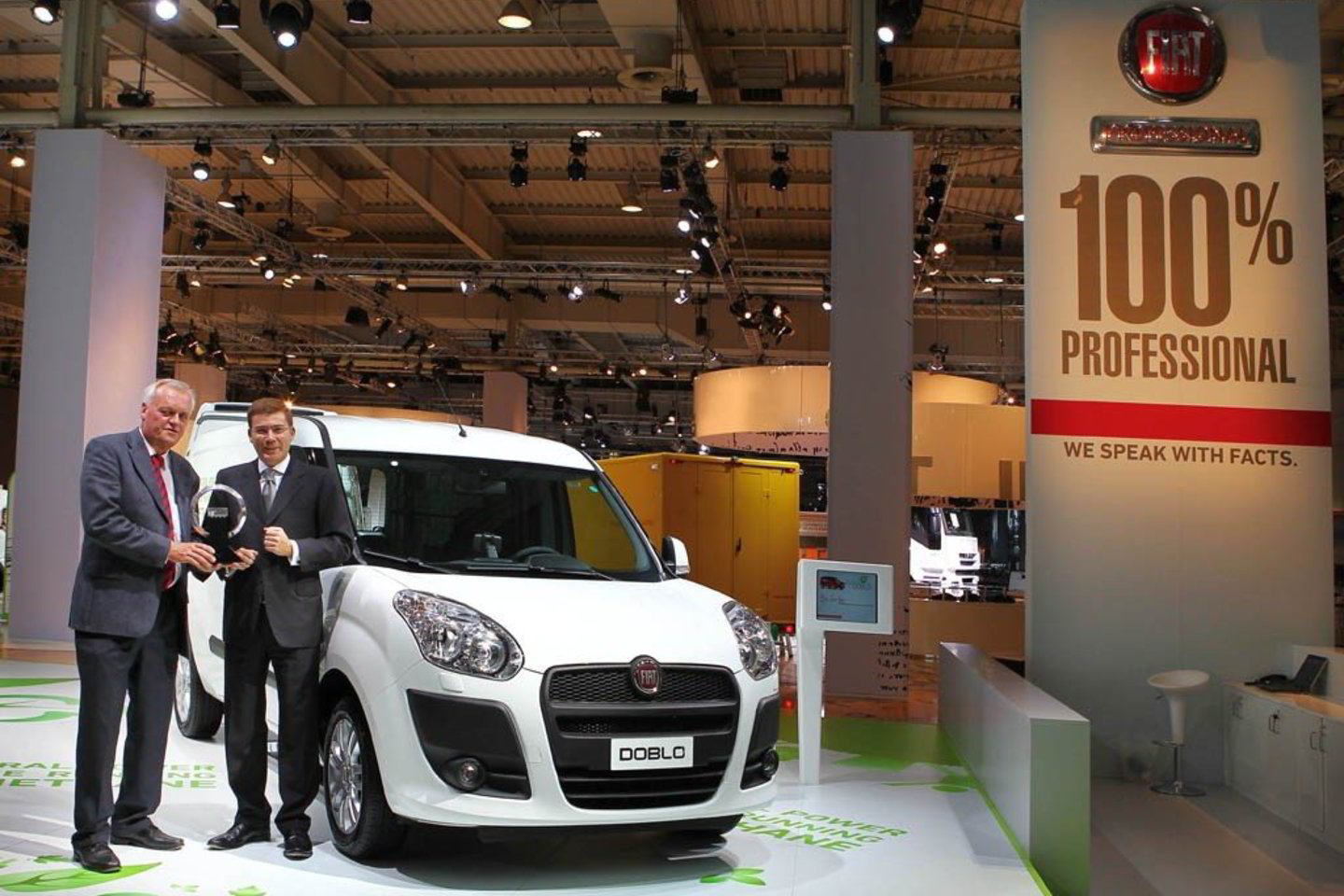 „Fiat Doblo Cargo” išrinktas „2011 m. lengvuoju komerciniu automobiliu”.