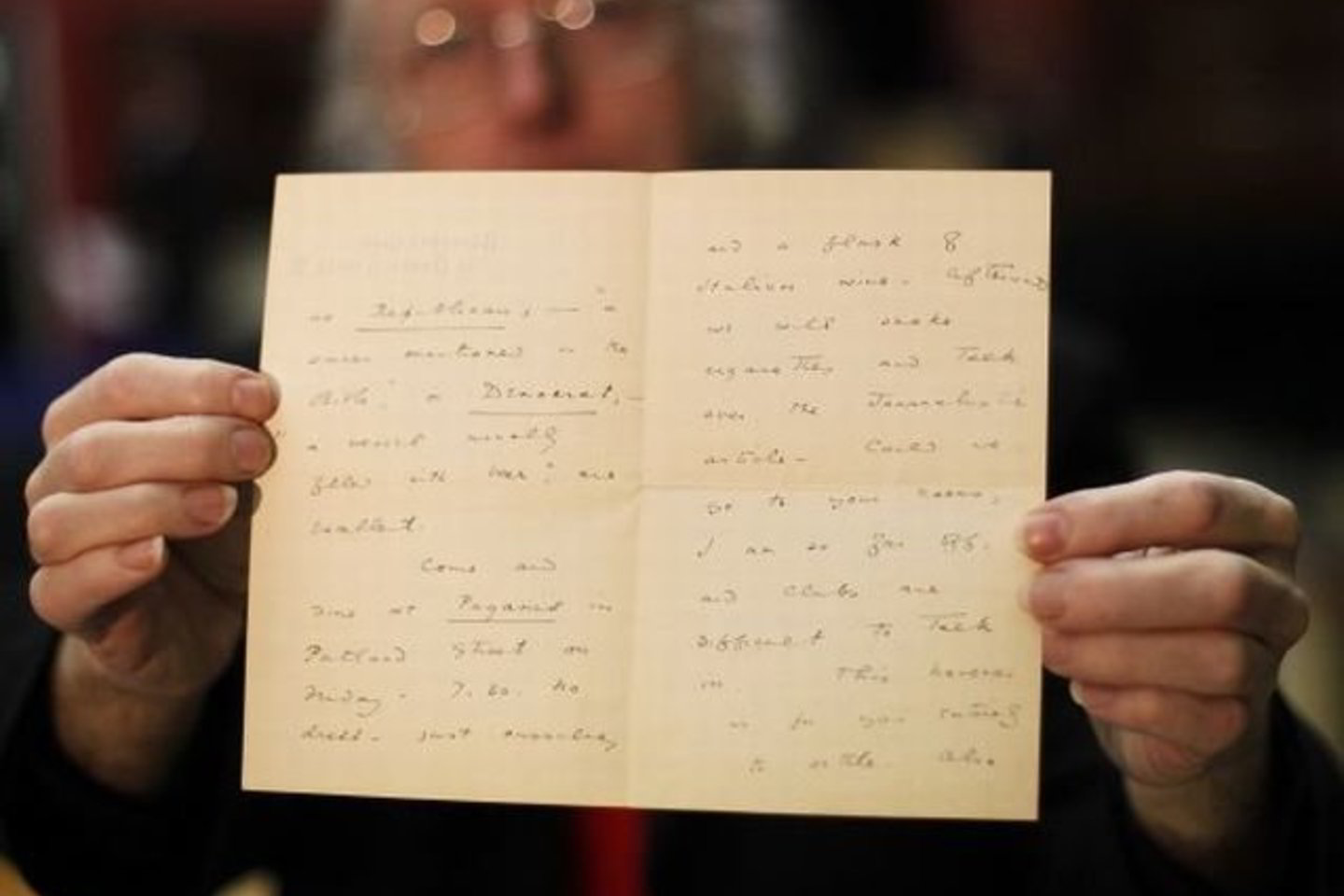 no aprašyme pažymima, kad viename laiške O.Wilde'as pateikia A.Vianui nepadorų pasiūlymą.
