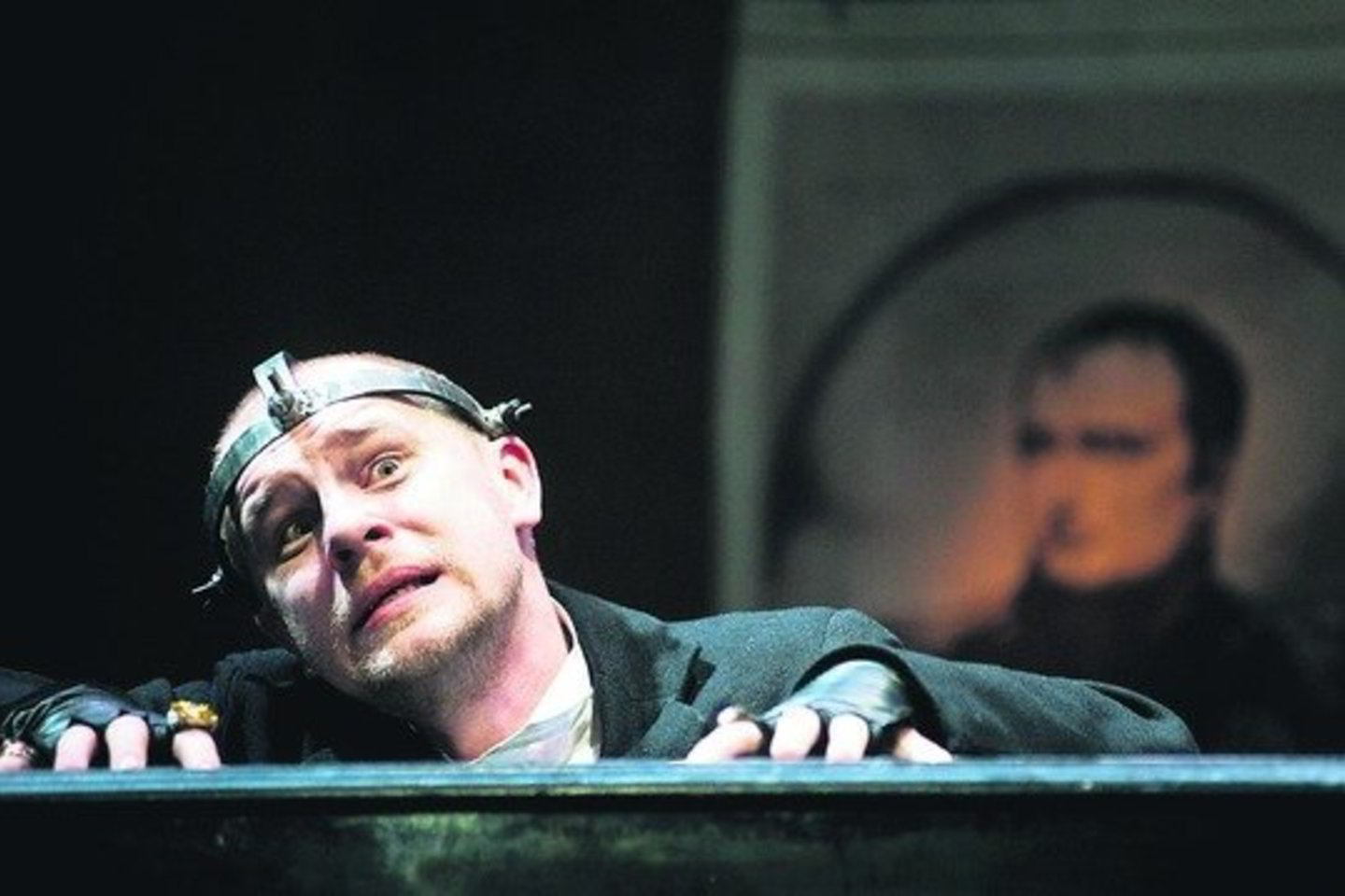 XIX a. lietuvių ir lenkų mistiką A.Towianskį sostinės Mažajame teatre pastatytame „Mistre” vaidina R.Cicėnas.