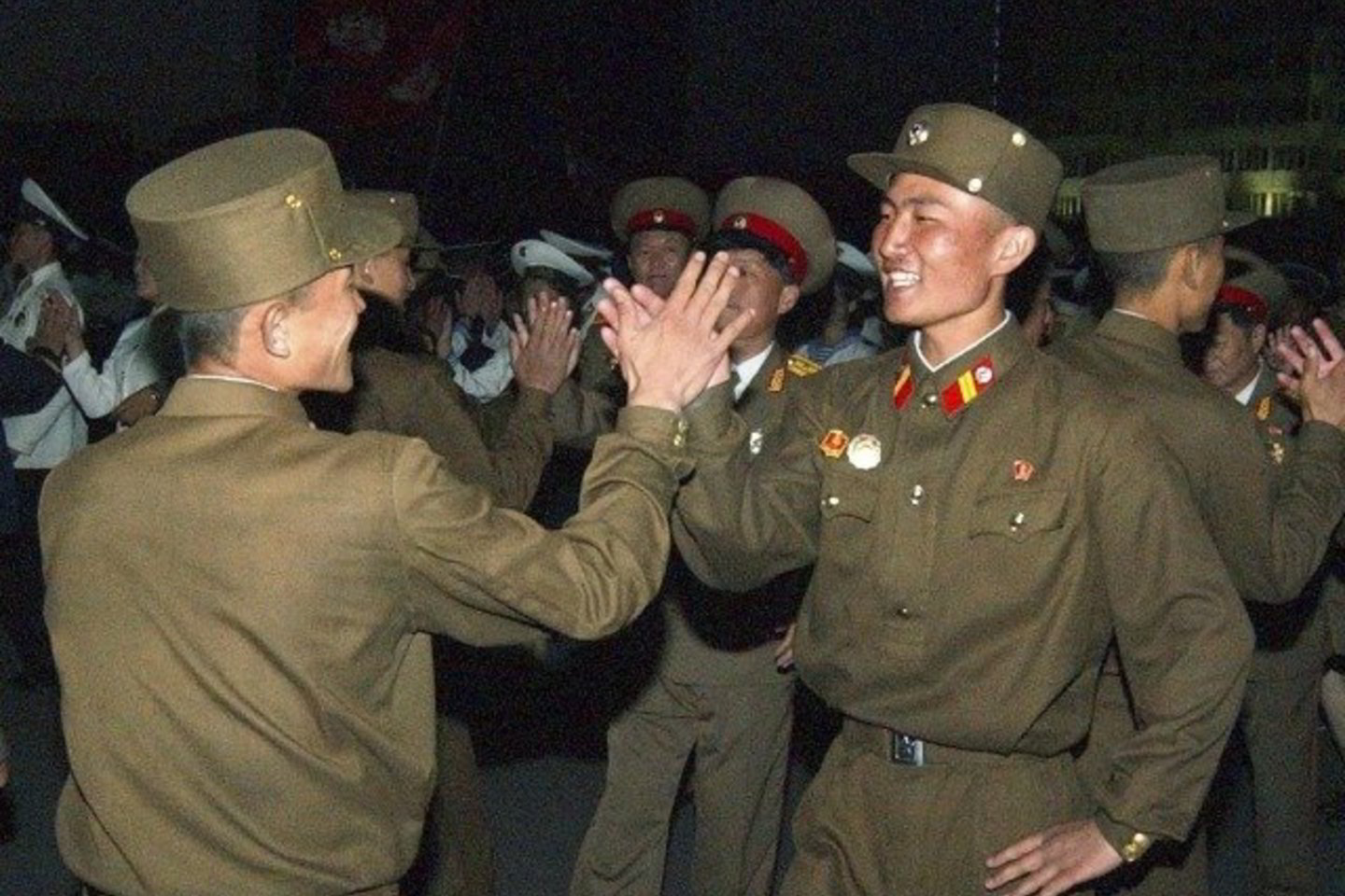 JAV atstovai teigia, kad Kim Jong-ilo sūnaus paaukštinimų svarba kol kas dar neaiški.