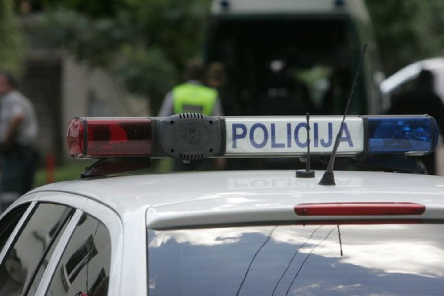 Jonaviškis savo sudaužytą mašiną rado automobilių saugojimo aikštelėje, kur ją nutempė policijos pareigūnai.