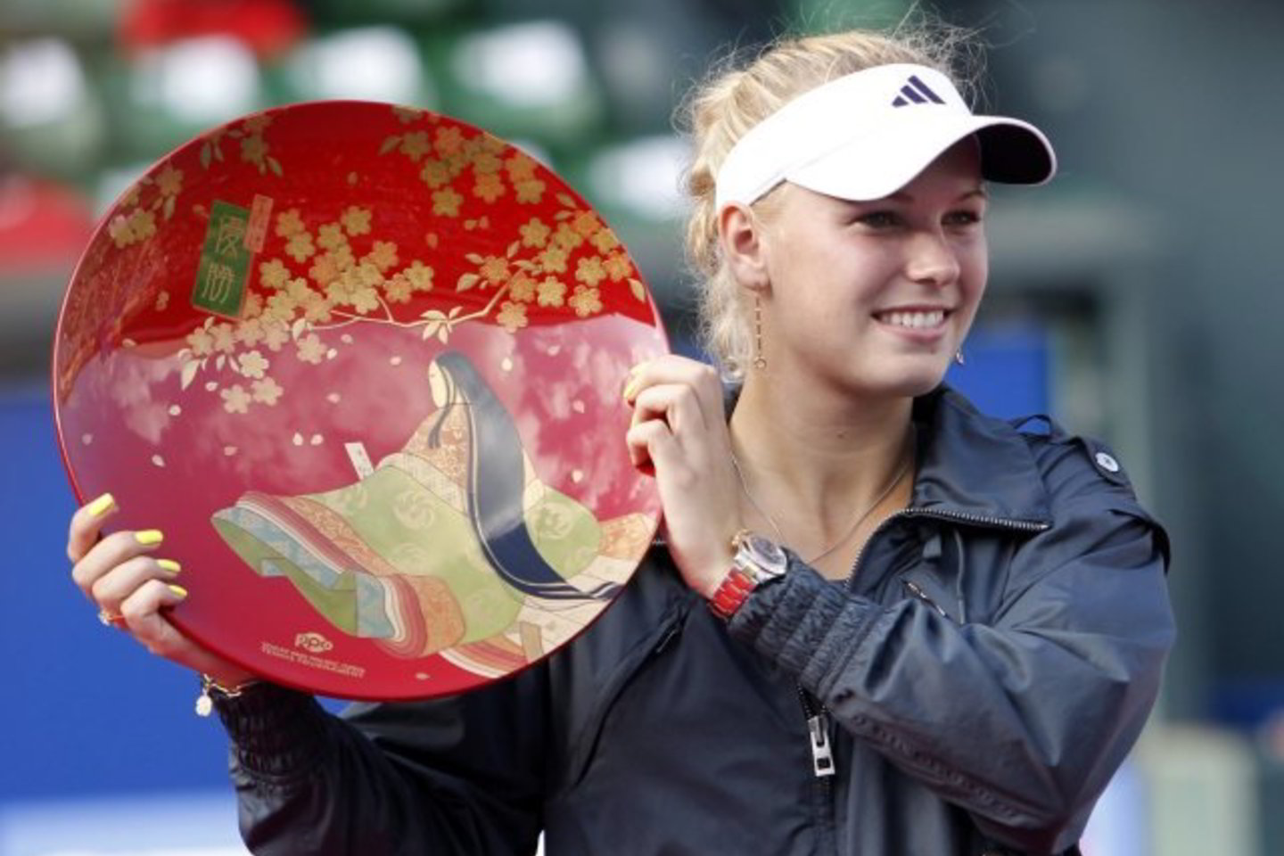 C.Wozniacki atiteko 350 tūkst. JAV dolerių čekis ir 900 WTA reitingo taškų.