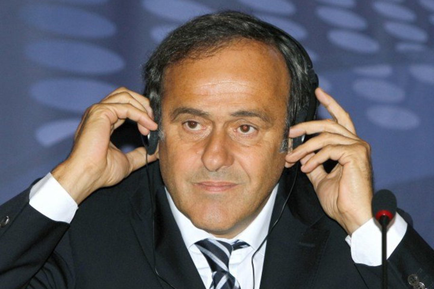 UEFA prezidentas M.Platini su savo komanda posėdžiavo Minske.