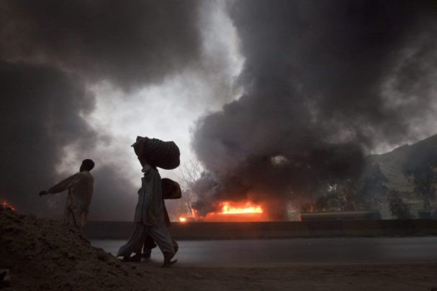 Pakistanas teigia nerandantis pateisinimo JAV bepiločių lėktuvų smūgiams.