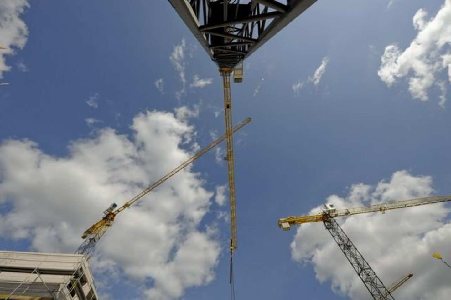 Pradėta dviejų labai galingų - eksperimentinių atominių elektrinių statyba Lietuvos pašonėje.