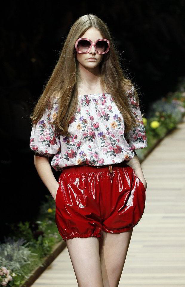 A.Abeliūnaitė Milano mados savaitėje pristatė naujausią „D&G“ kolekciją.
