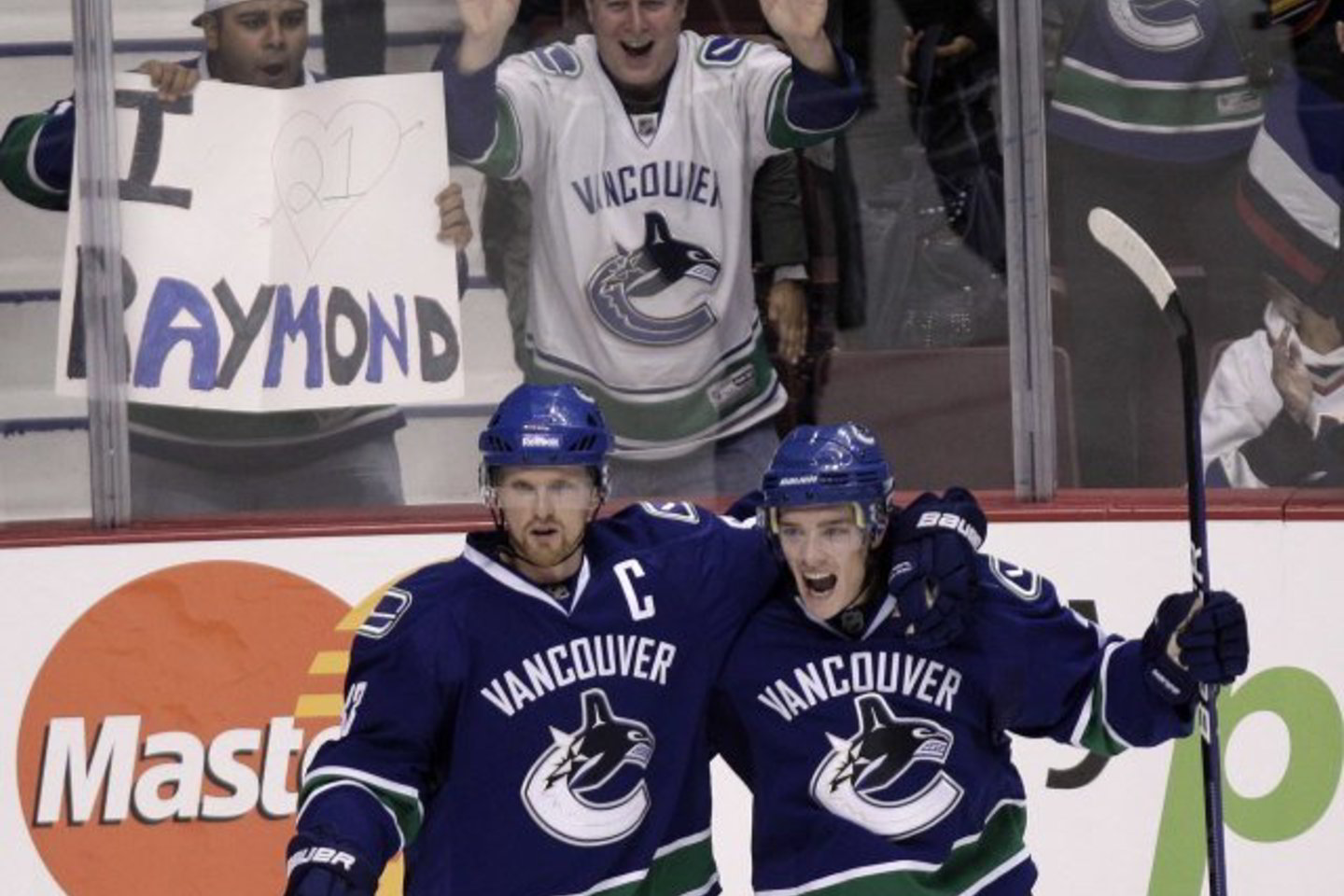 „Canucks“ ledo ritulininkai iškovojo triuškinančią pergalę.