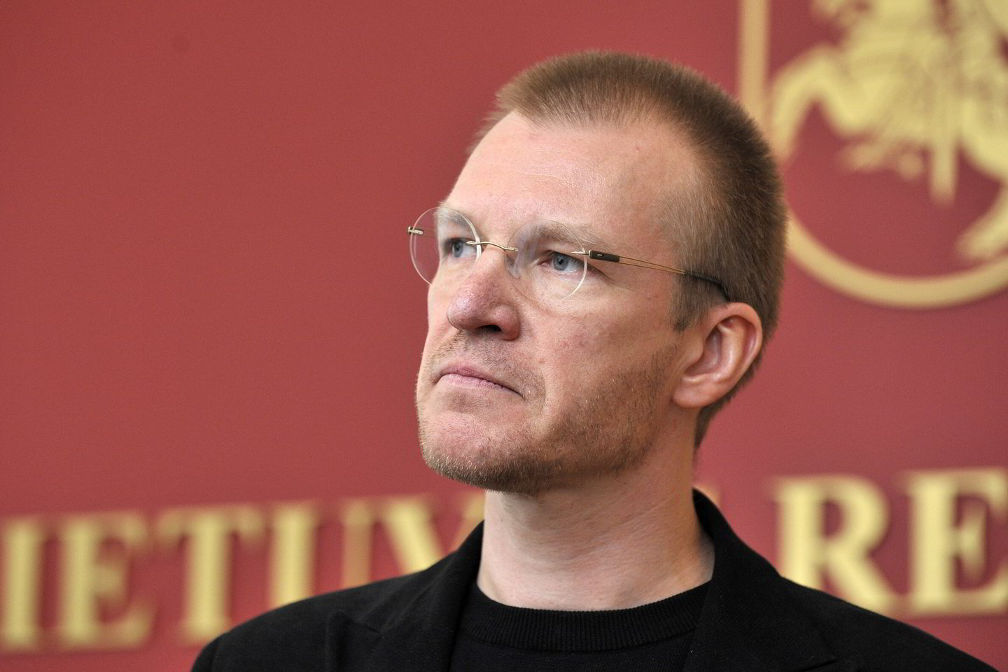 Naujasis NDT vadovas, patyręs teatro vadybininkas M.Budraitis, ligšiolinis O.Koršunovo teatro direktorius, žada telkti po Nacionalinio dramos teatro stogu pajėgiausias Lietuvos teatro asmenybes