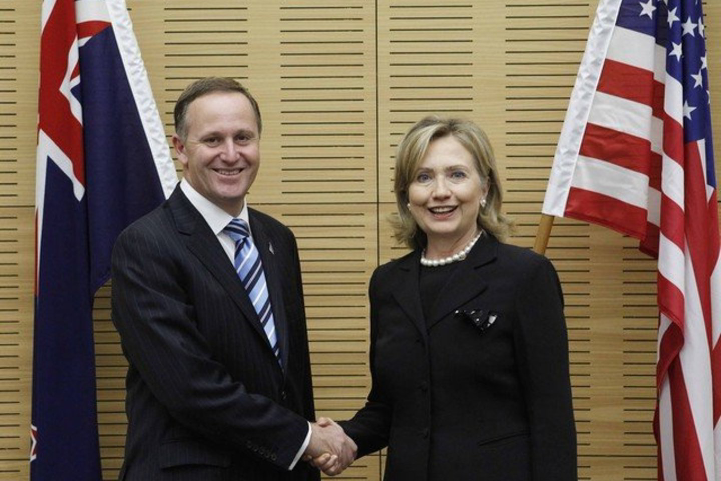 H.Clinton su Naujosios Zelandijos premjeru Johnu Key kalbėjo apie pokyčius Vašingtone.