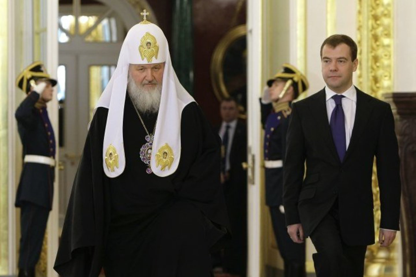 Patriarchas Kirilas sakė, kad Bažnyčia pritaria visam darbui orbitoje aplink Žemę.